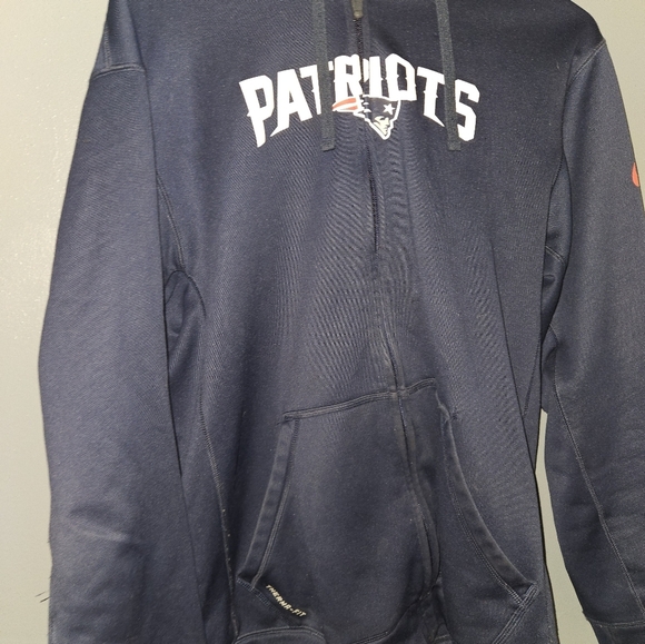 NFL Apparel Patriots Hoodie Size S - Picture 2 of 13